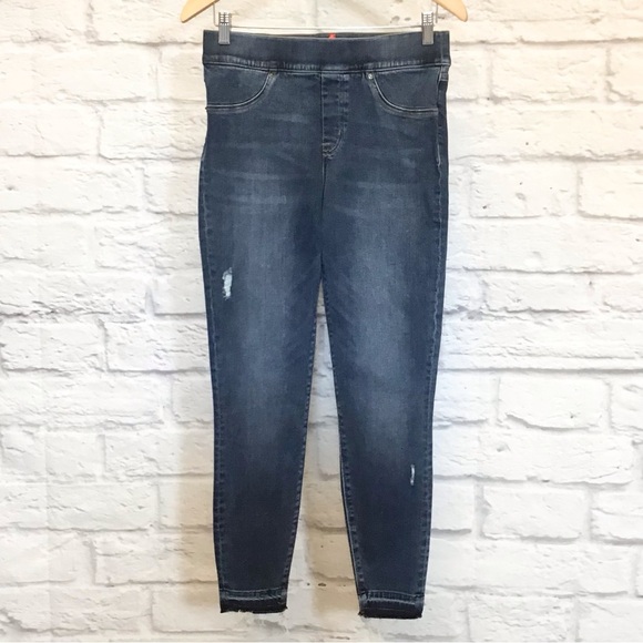 SPANX Med Skinny Jeans Women’s Pull On Jeggings Distressed Released Hems 20203R - Picture 2 of 8